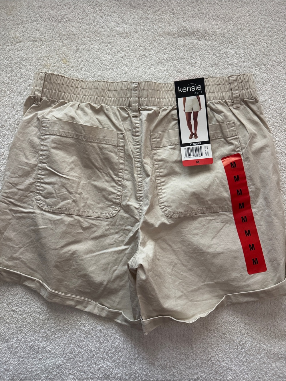 Kensie Women's Cream Elastic Waist Casual Utility Shorts